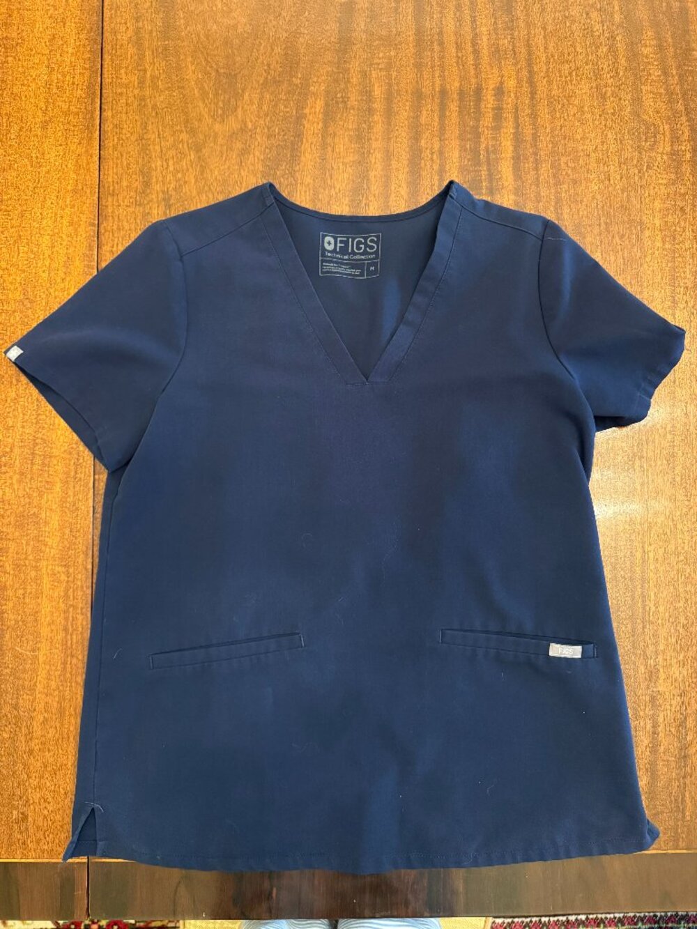 Figs Navy Casma Three Pocket Scrub Top  Medium